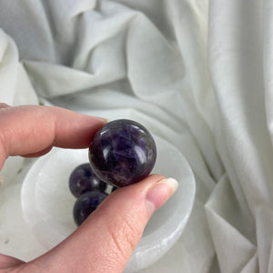 Mini chevron Amethyst Sphere